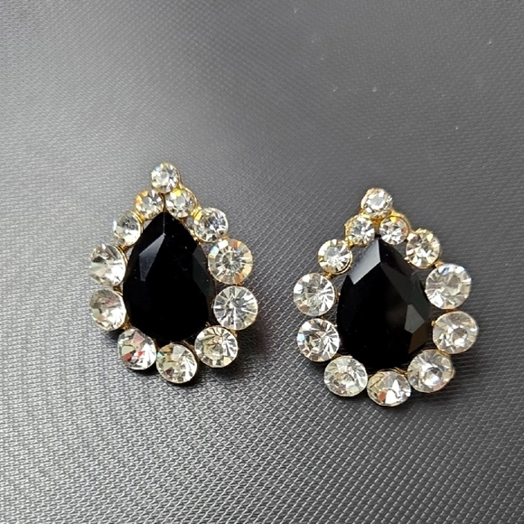 Elegant Black and Silver Rhinestone Teardrop Earrings - Picture 4 of 17
